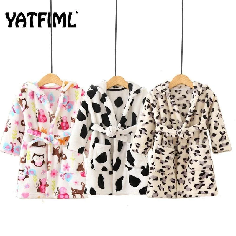 YATFIML 2017New Soft Children's Robes for 2-6Yrs Baby Kids Pajamas Boys Girls Cartoon Sleepwear Bathrobes Kids Hooded Baby Robes Comfy Satin Gown