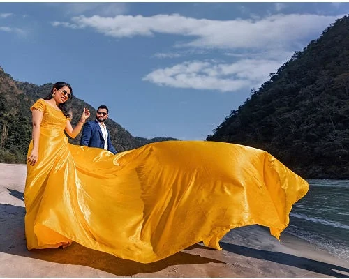 G278, Yellow Prewedding Shoot Satin Infinity Long Trail Gown Size (All) White Lace Gown