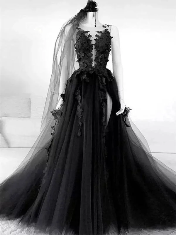 Black Tulle Gothic Wedding Dresses Sideslit with Veil Halloween Appliqued Wedding Gowns Vintage Style Dress