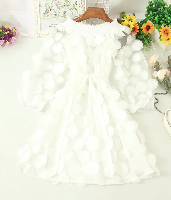 Uniquely designed three-dimensional flower puff sleeve dress  1199 Travel unclassified dresses