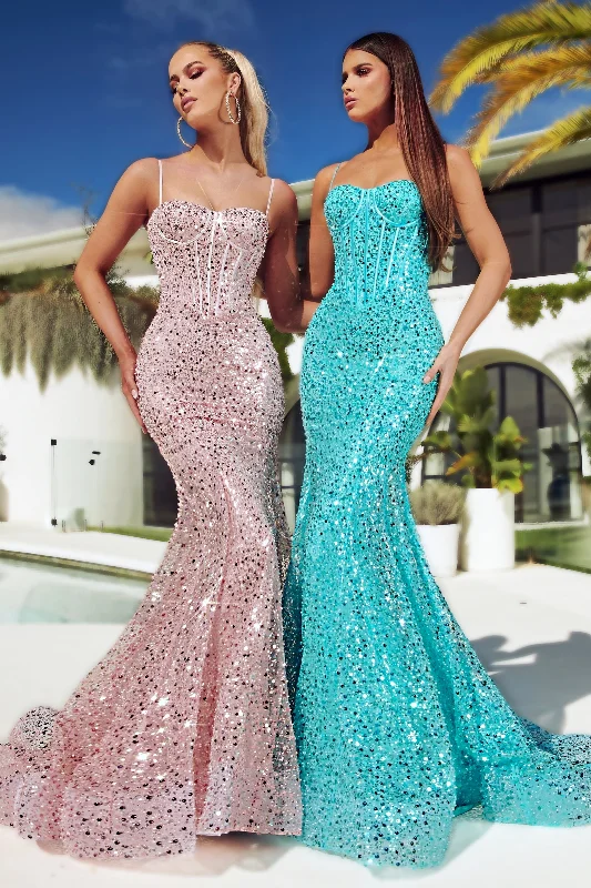 Captivating Mermaid Gown: Shimmering Sequin Elegance by Portia and Scarlett Sequin Dress Casual